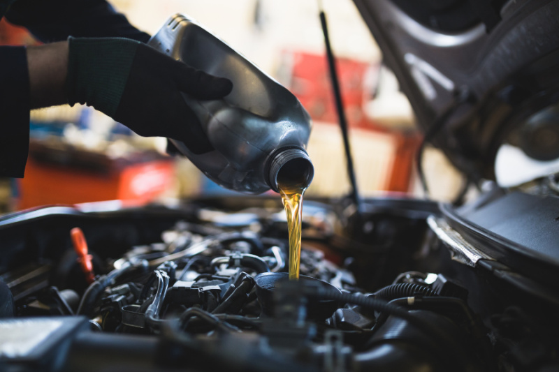 Technician carrying out MOT