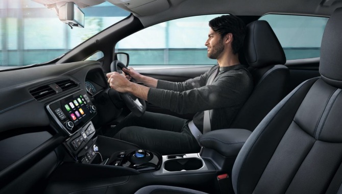 Nissan LEAF - Interior