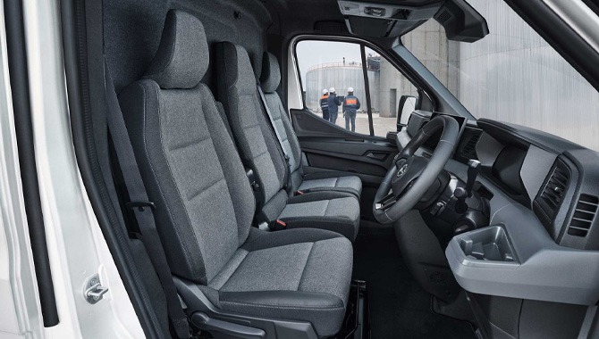 New Nissan Interstar - Interior